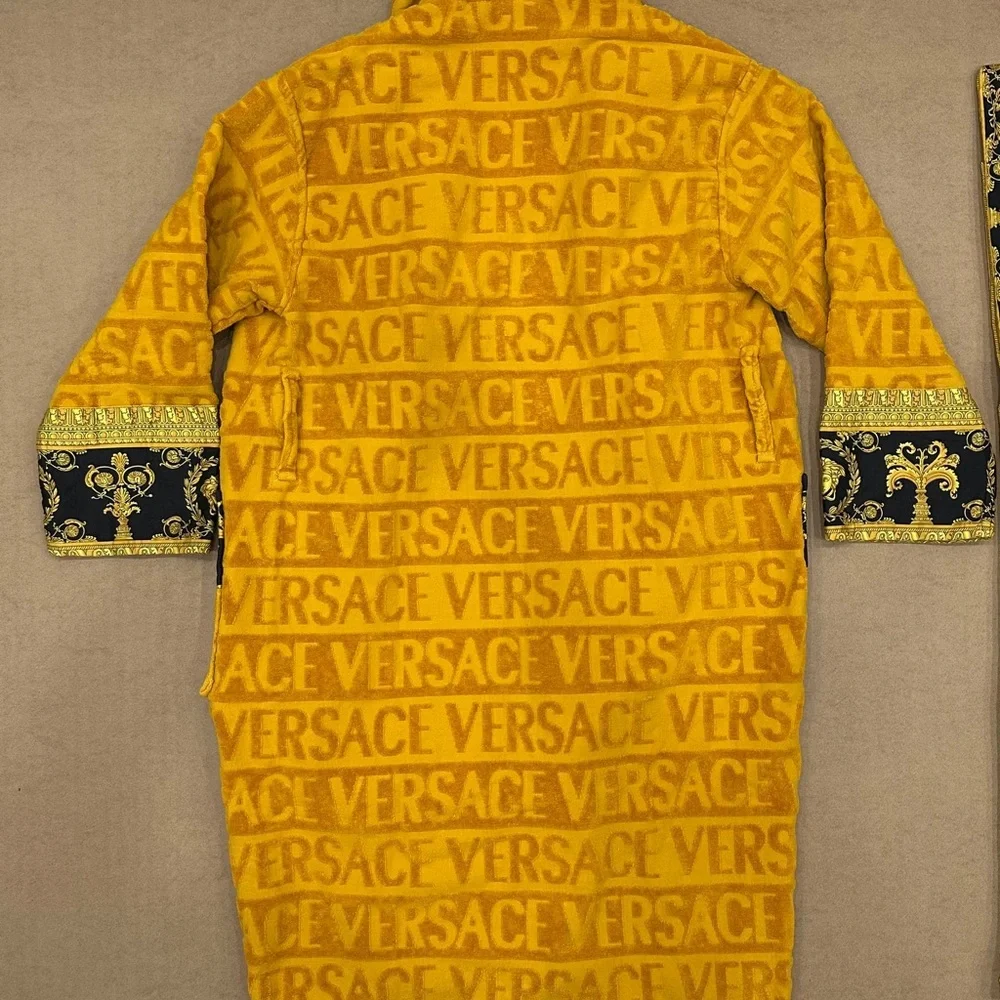 Versace Gold Textured Robe (Large) - Picture 9 of 15